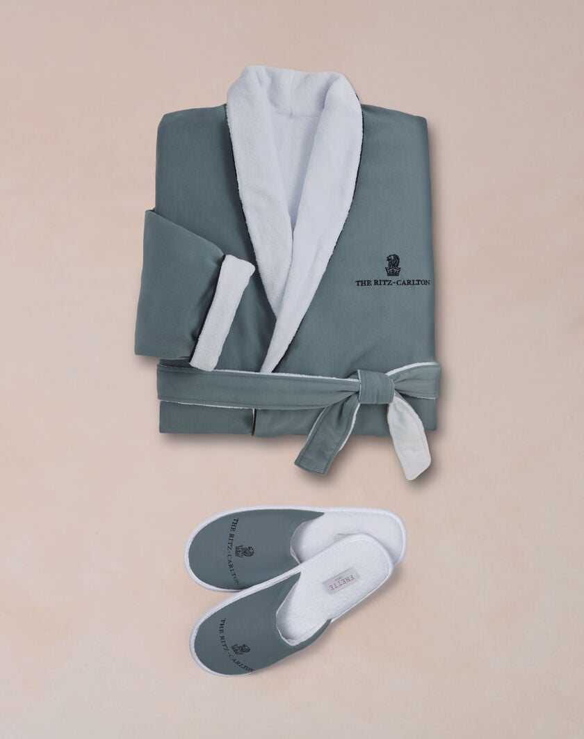 The Ritz-Carlton Lounge Set image number 0